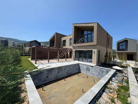 Nef Sapanca’da Müstakil Yüzme Havuzlu Villa