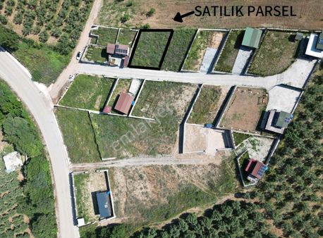Ülkü Köyde Yola Cephe 300m2 Hobi Bahçesi Alanı