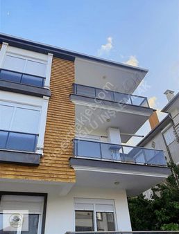 Aşagıpazar Üçgen Park Yakını 3+1