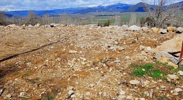 Seydikemer Temel'de Satılık Emsalsiz Köy İçi İmarlı Arazi