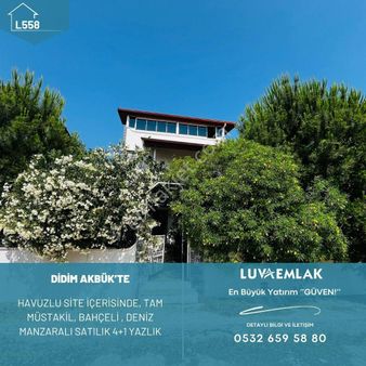 Didim Akbük'te Deniz Manzaralı, Havuzlu Sitede, Geniş Bahçeli Müstakil Satılık 4+1 Triplex Yazlık