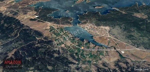 Amazon'dan Göksun Fındık'ta Köy Evleri Civarı Yol Kenarı Arsa!