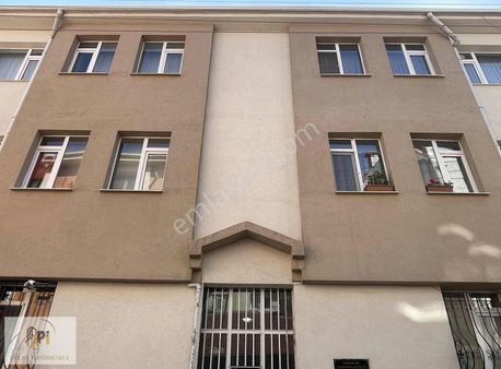 Pi Emlak'tan Merkez'de Bahçeli 4+1 Dubleks Daire