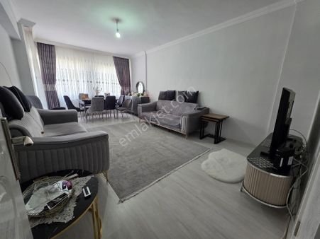 Beykent'te Satılık 2+1 Özel Yapı Ön Cephe Fırat Daire