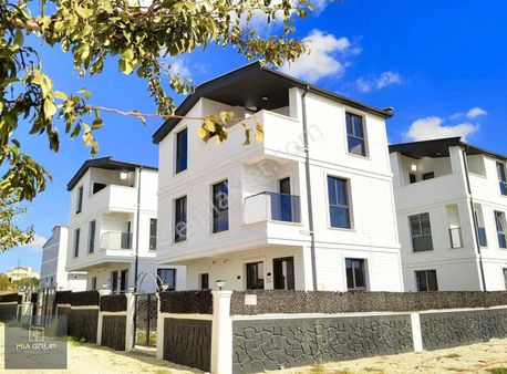 Mia Grup//inşaat Firmasından & Alt Yapılı, Parka Cephe Müstakil!