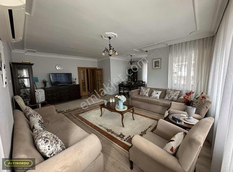 Şehrin Kalbinde Her Kat Tek Daireli Binada Ara Kat Emsalsiz 3+1