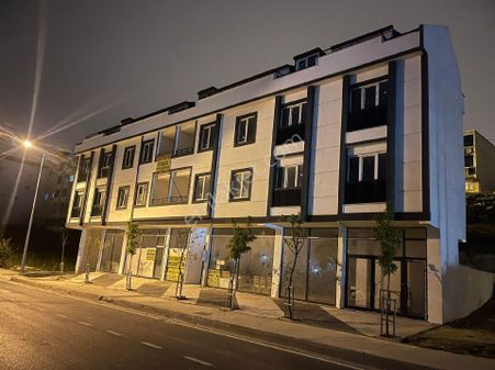 Arnavutköy Boğazköy İstiklal Mah Türksoy Cad Üzerinde 5+1 Satılık 190 M2 Sıfır Dubleks