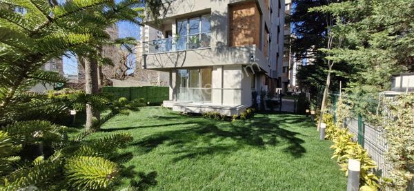 Caddebostanda Bahçesi Size Ait Yönetim Planına İşli Yazlık Tadında 3+1 Bahçe Katı