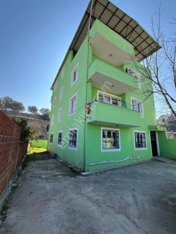 Manisa Ahmetli Barboros Mahallesinde 4 Katlı Bina Satılık