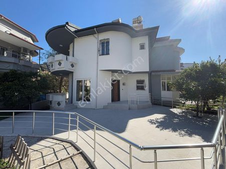 Cihat İnşaat Emlak Tan Satılık Villa