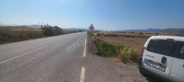 İzmir Foça Gerenköy Bağarası Ana Yol Cepheli Çiftlik Ve Depo İçin Uygun Tarla