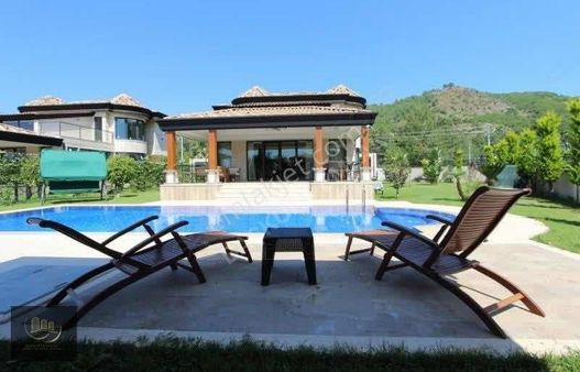 Başkurt Gayrimenkul'den 4+1 Havuzlu Kiralık Villa