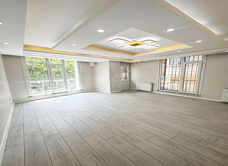 Metrobüse Yakın Lüks Yeni Bina Ferah 2+1 İskanlı Satılık Daire