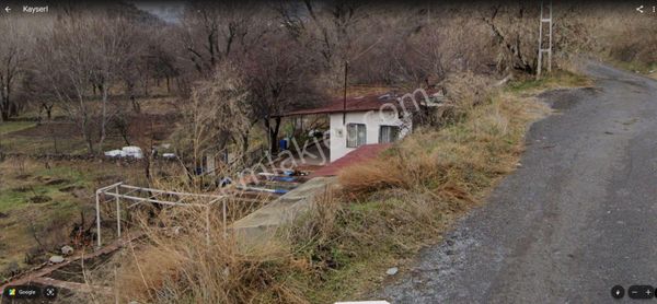 Tavlusunda Geleceği Parlak İçinde Evi Olan Bakımlı 2703 M2 Bağ