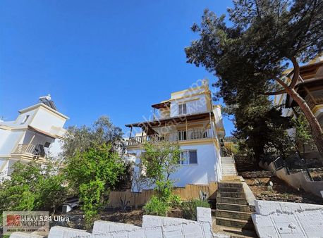 Didim Akbük'de Deniz Manzaralı Acil Satılık Müstakil Villa