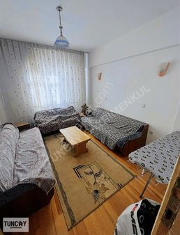 Tuncay Dan Çarşı Merkezde Satılık 3+1 Daire