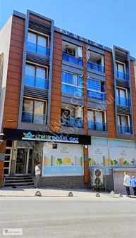 Merkezı Konumda Ana Cadde Üzerinde 3+1 Geniş Ferah