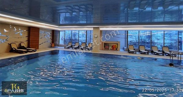 Paris'den Koruflorada Konforlu Yüksek Kat 4+1 Satlık Daire