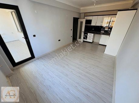 Arya Gayrimenkul'den Satılık 3+1 Doğalgazlı Dubleks Daire