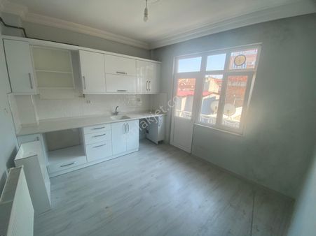 Furkan Emlaktan Selahiye Mh. 3+1 2.kat 120m2 Çift Balkonlu Dış Cepheli Fırsat Daire