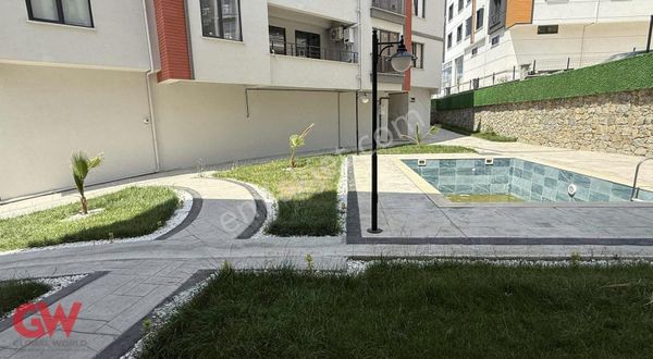 Havuzlu Site İçerisinde Satılık 3+1 Lüks Daire