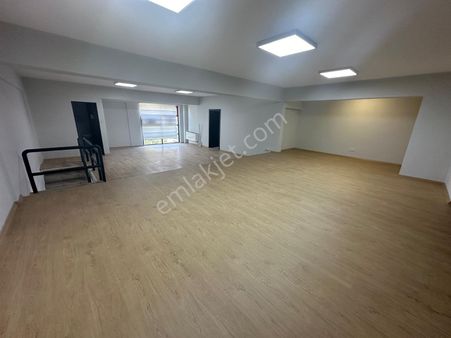 Yüksek Kira Getirili Masrafsız 200 M2 Kiracısız Satılık İş Yeri