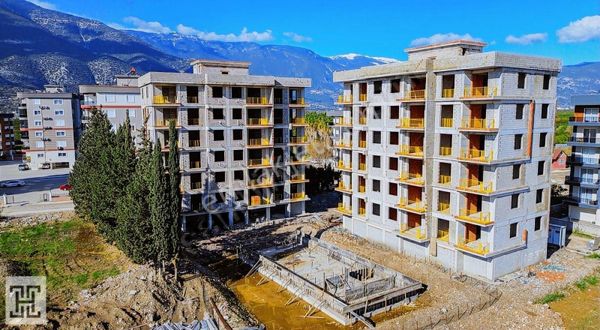 Havuzlu Site İçinde 2+1 Satılık Daire