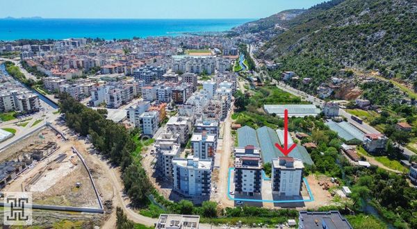 2+1 Büyüklüğünde 1+1 Satılık İskanlı Daire