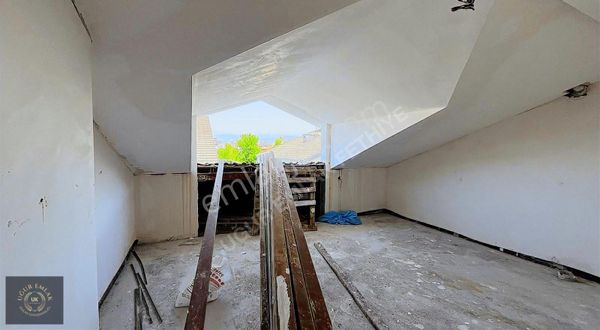 Uğur'dan Fethiye Kesikkapı Mah. Çatı Dubleks 3+1 Satılık Daire