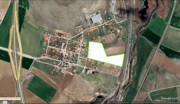 Sincan Tatlar Da Köy İçi Asfalta Cephe Tek Tapu Kök Tapu Tarla