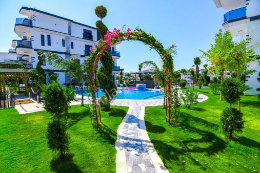 Altınkum'da Lüks Site İçi Satılık Full Yeni Eşyalı 2+1 Daire