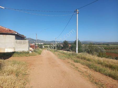 Denizli Çal İlçesi Hançalar Mah.de Satılık Dam/ahır Ve Tarla