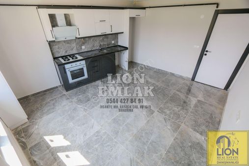 ⬛🟨 Bandırma Villalar Bölgesinde , Kaliteli İşliğe Sahip Satılık Sıfır 2+1 Daire🟨⬛