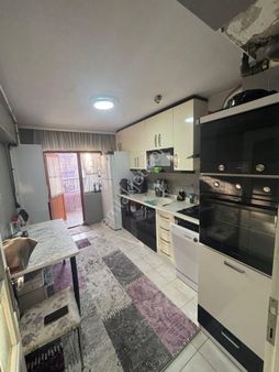 Başak Mahallesinde Yonca Market Yakınında 3+1 Ara Kat Ön Cephe Satılık Daire !!