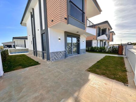 ⚡️acil Satılık Tam Müstakil Villa Ayrı Mutfak⚡️