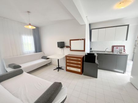 Çeşme Tatil Sitesinde 16 Haziran-30 Haziran, 28 Kasım-12 Aralık