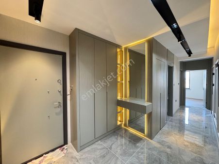 Emir Gayrimenkulden Alpaslan Mahallesinde Satılık 3+1 Daire Sunar