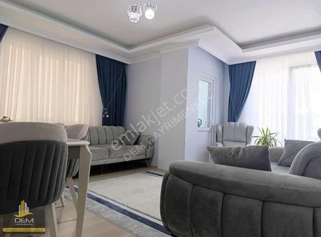 Arnavutköy Merkezde 2+1ara Kat Daire