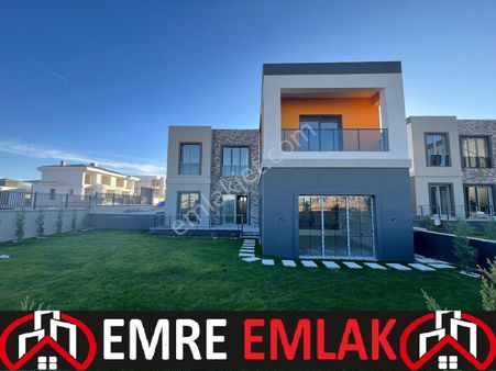 Emre Emlak'tan Bağlıca'da Süper Lüx Sıfır 4+1 Satılık Villalar