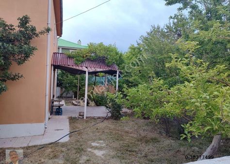 Tuşba Mollakasım'da Satılık Geniş 3+1 Dublex Yazlık