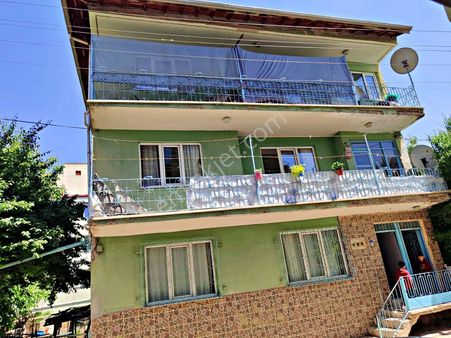 Sarayaltı Mahallesinde Komple Satılık Binaa