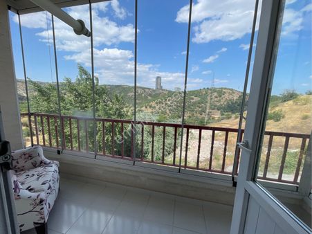 23 Nisan Mahallesinde Ara Katta Asansörlü 3+1 Bağımsız Satılık Daire