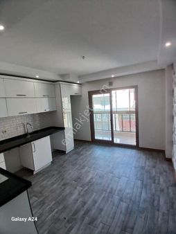 Emr Gayrimenkul Farkıyla Satılık Daire