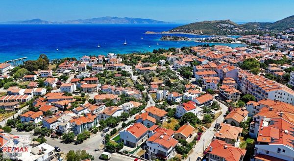 Datça Merkez'de Deniz Manzaralı Satılık 3+1 Tam Müstakil Villa