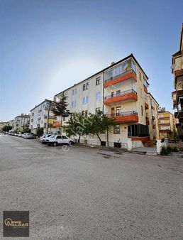 Albağ'dan Meydan Mahallesi Satılık 3+1 Uygun Daire