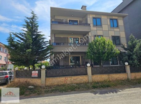 **karasu Da Merkezi Konumda 2+1 Bahçe Katı**