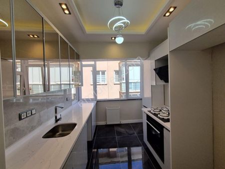 *** Dikmen Caddesi Üzeri Lüks Yapılı 3+1 Satılık Daire ***