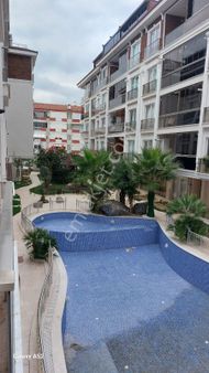 Lüks Yüzme Havuzlu Sitede Konak Emlak’tan Daire