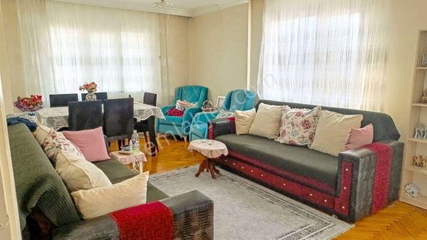 Ssk Hastahane Yakını 125m2 D.gaz Asansör Cadde Üstü Satılık