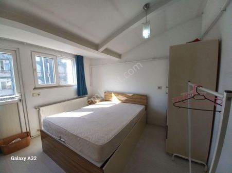 Kiralık ! Denizli Siteler Bursa Caddesinde (2+1) Teras Kat Çift Balkonlu Eşyalı Apart